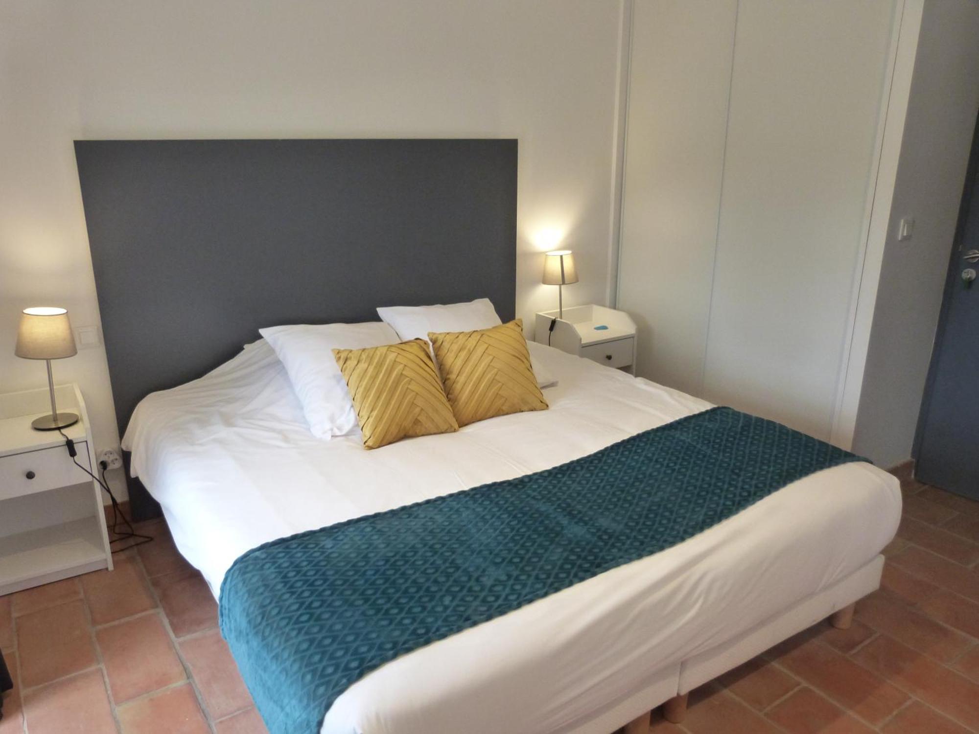 Prieure De Grignan Otel Dış mekan fotoğraf