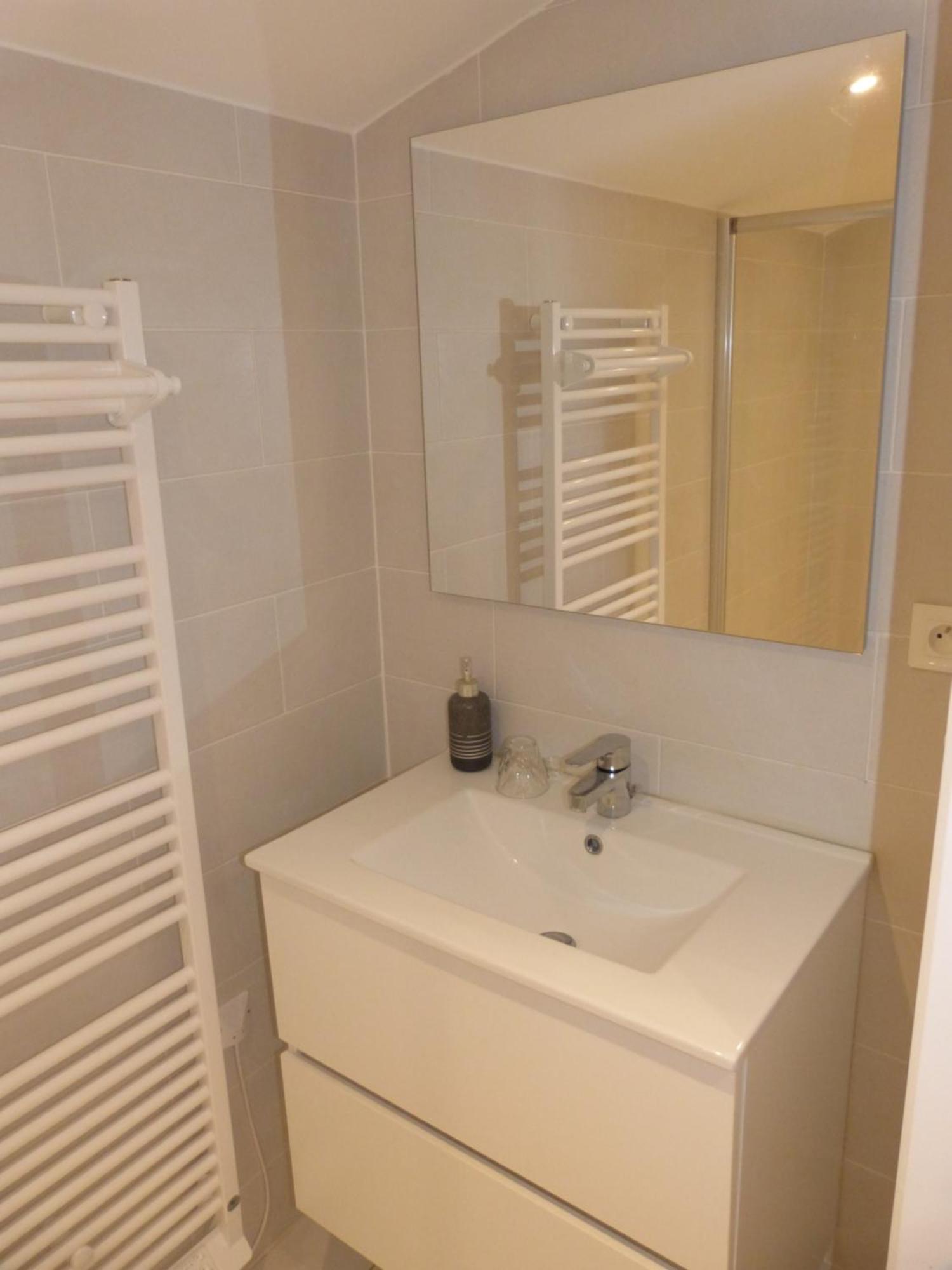 Prieure De Grignan Otel Dış mekan fotoğraf
